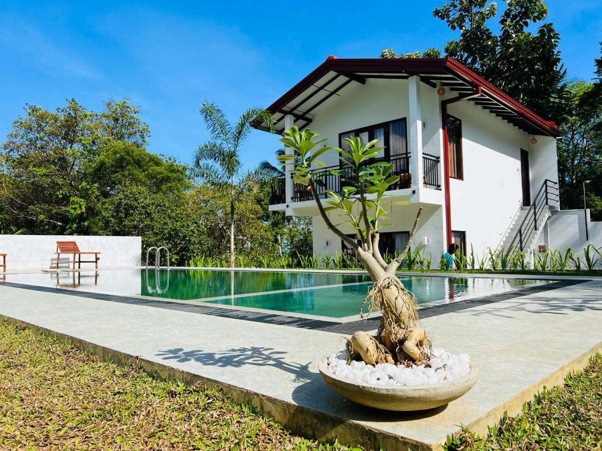 Finch Tangalle Exterior photo